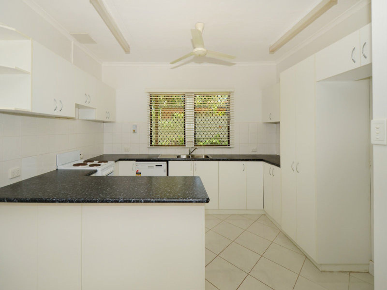 8 Clifton Court, Anula NT 0812, Anula - Thumbnail 4