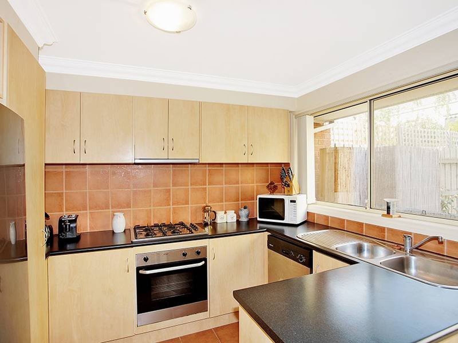 205 Stockmans Way, Kensington - Thumbnail 3
