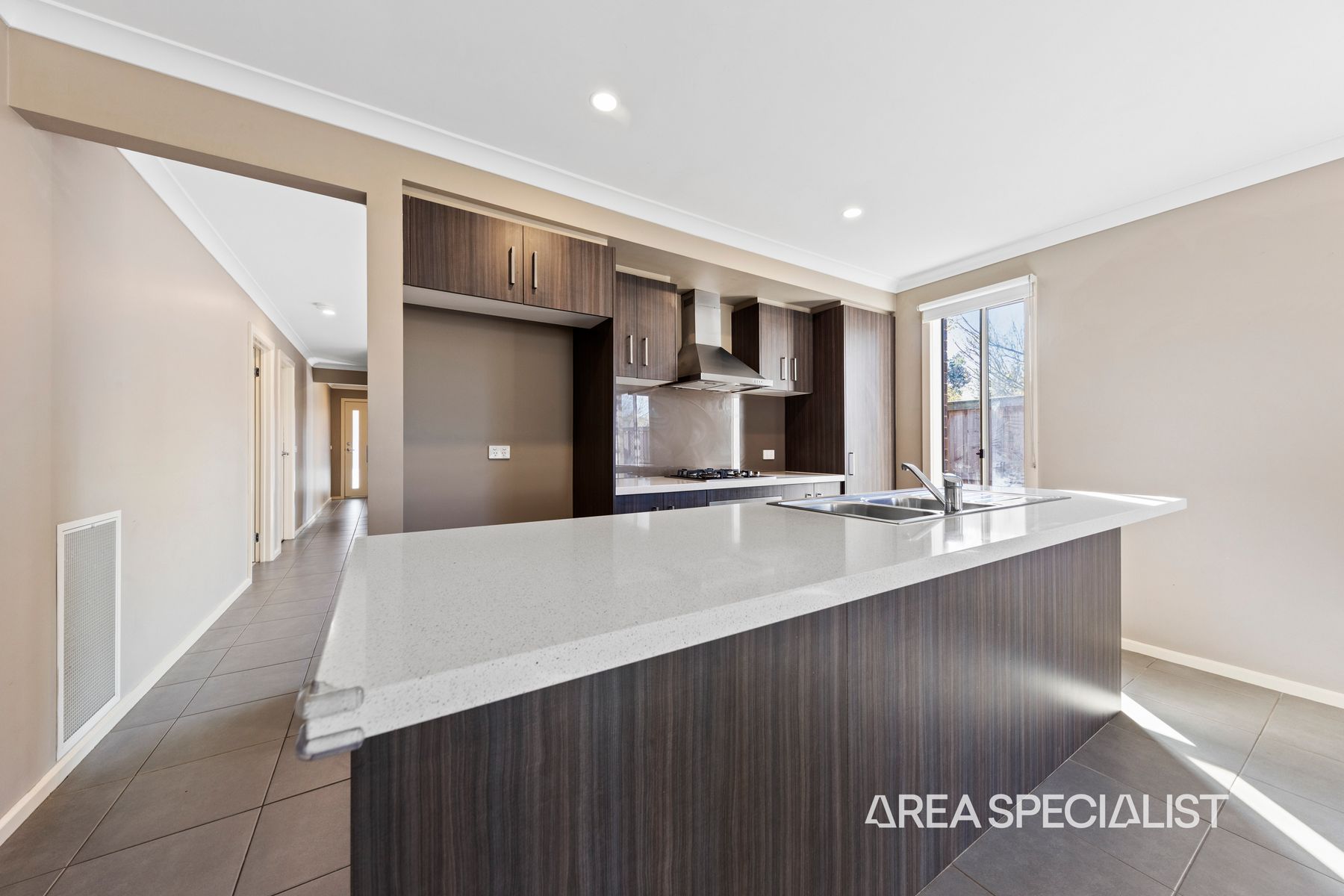 21 Lotus Street, Pakenham, Pakenham - Thumbnail 3