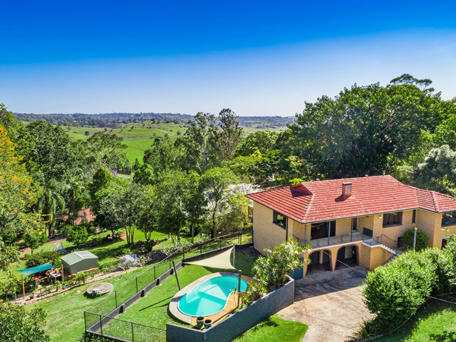 233 RIchmond Hill Road, Richmond Hill - Thumbnail 4