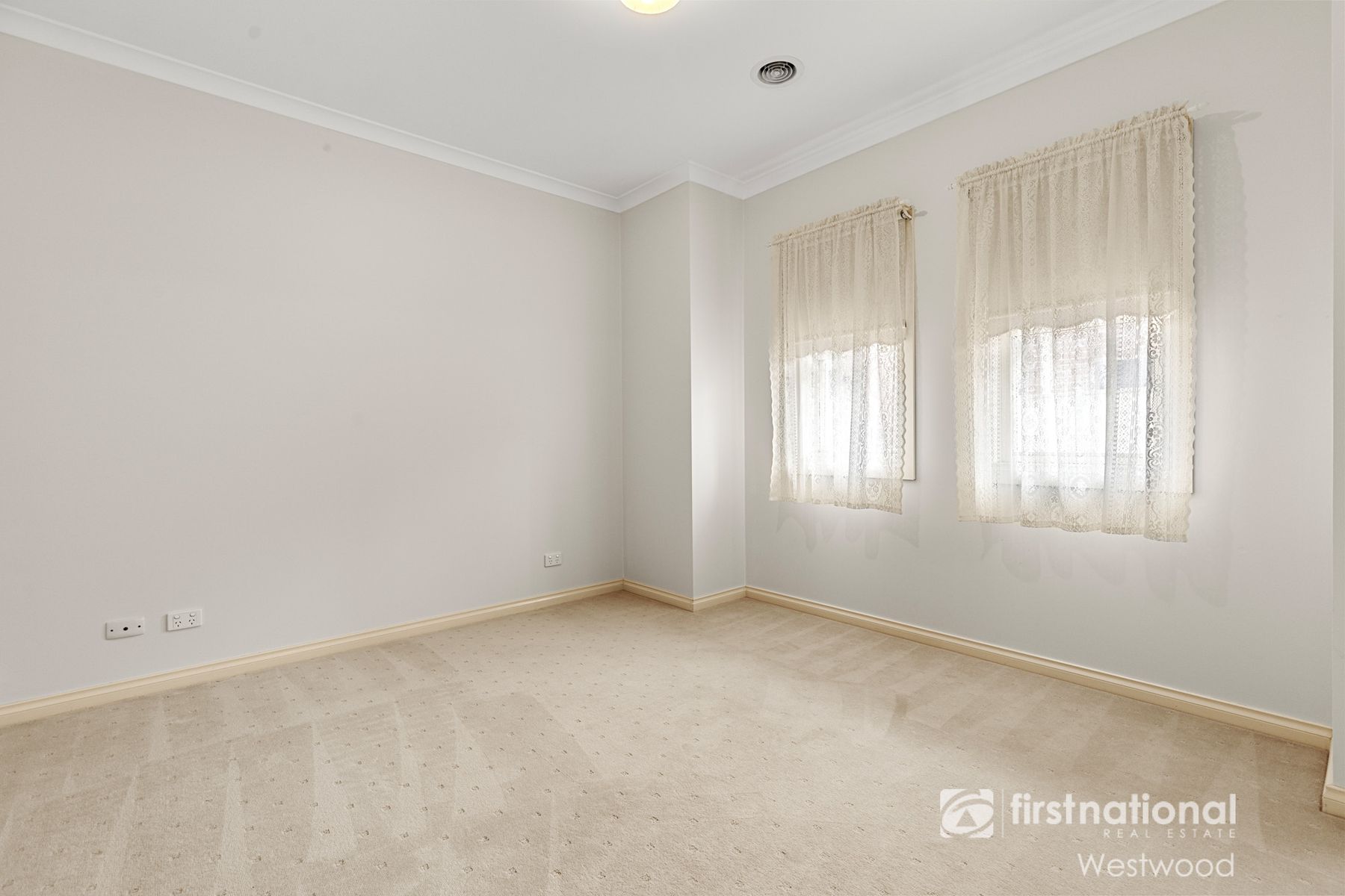 2/105 Hogans Road, Hoppers Crossing VIC 3029, Hoppers Crossing - Thumbnail 5