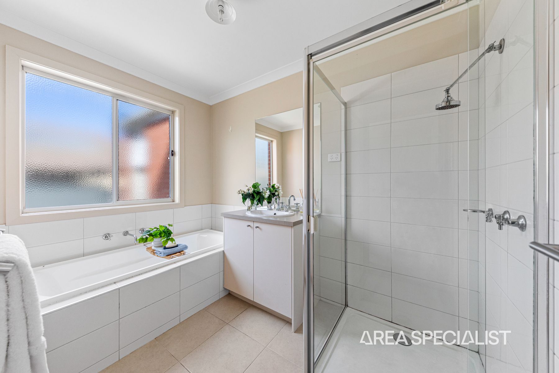 4 Spaniel Lane, Pakenham, VIC 3810, Pakenham - Thumbnail 5
