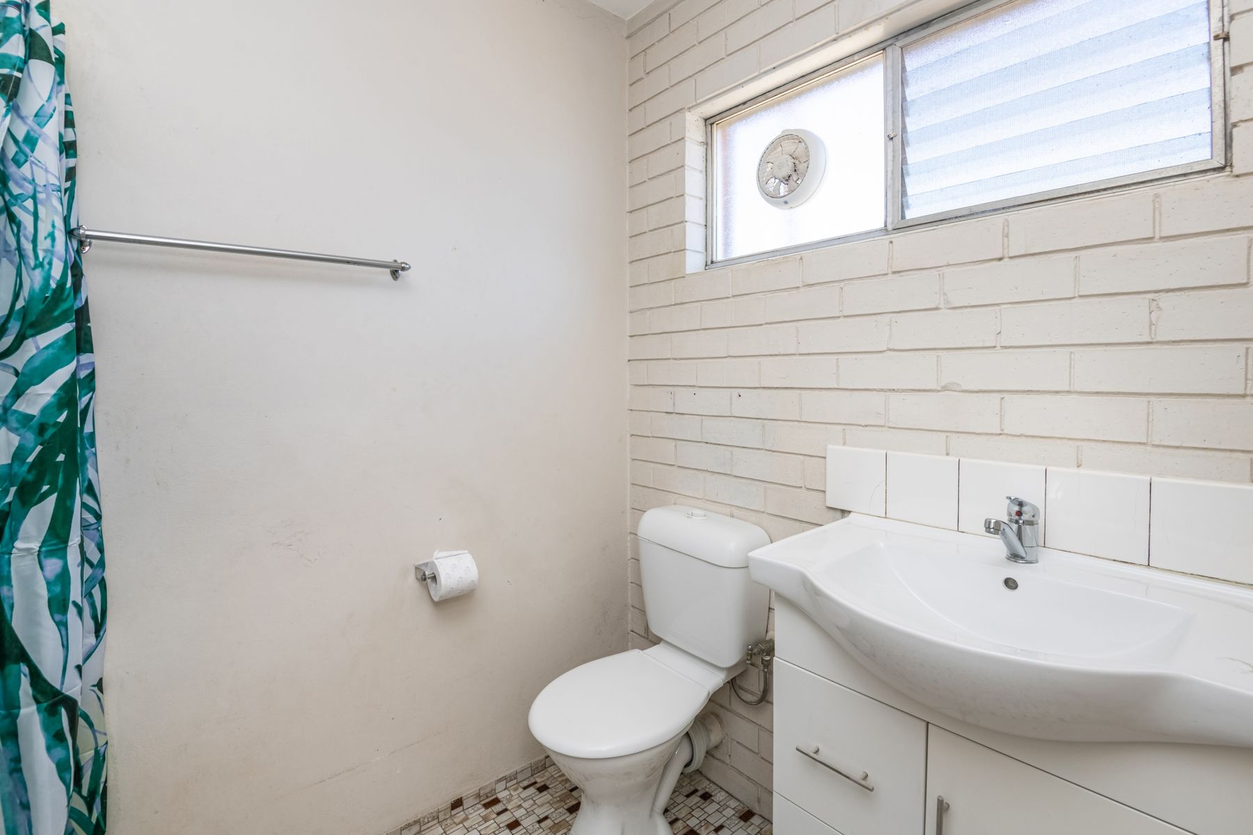 1/24 Bank Street, Kangaroo Flat, VIC 3555, Kangaroo Flat - Thumbnail 6
