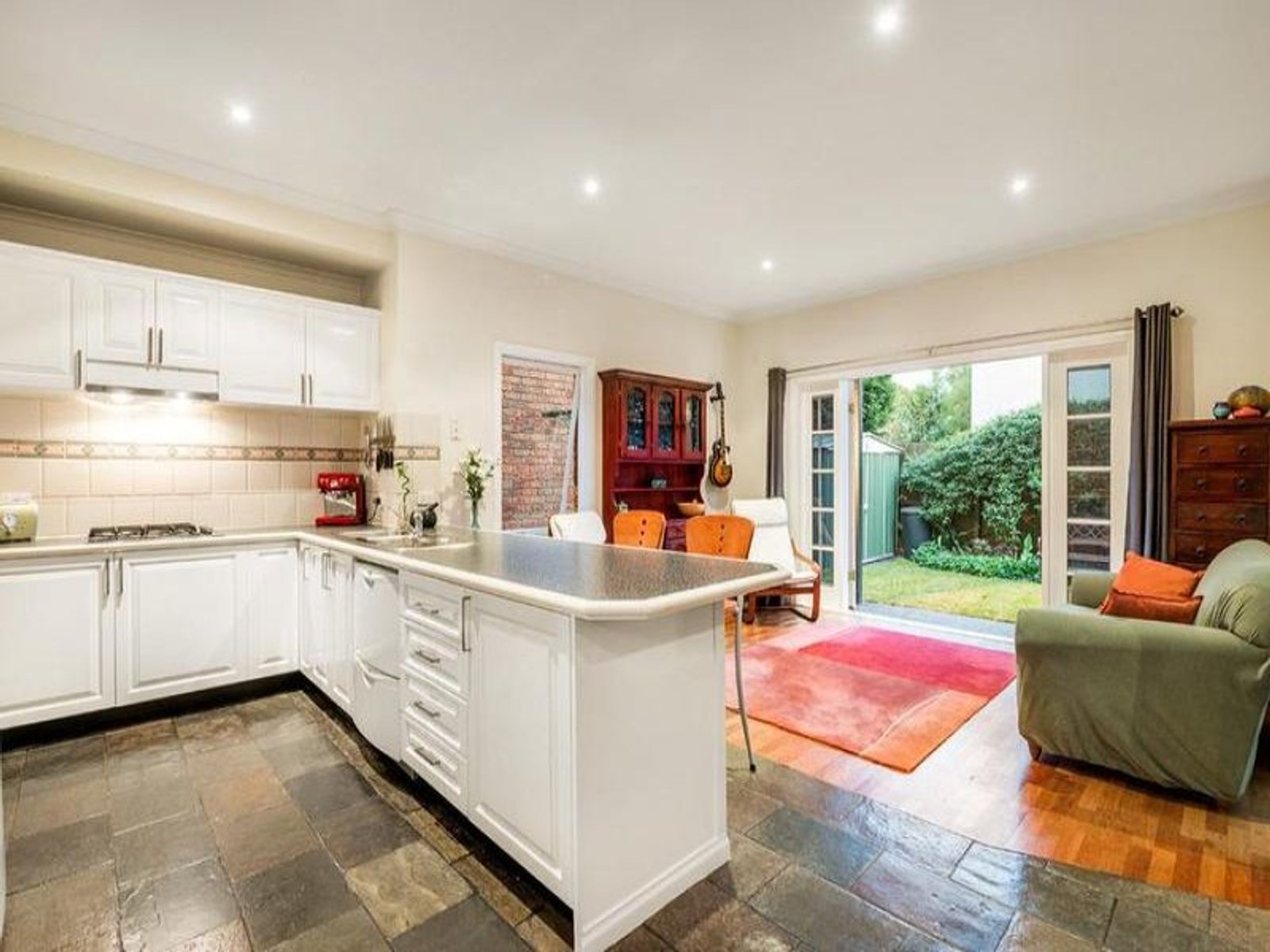 84 Westbourne Road, Kensington - Thumbnail 4