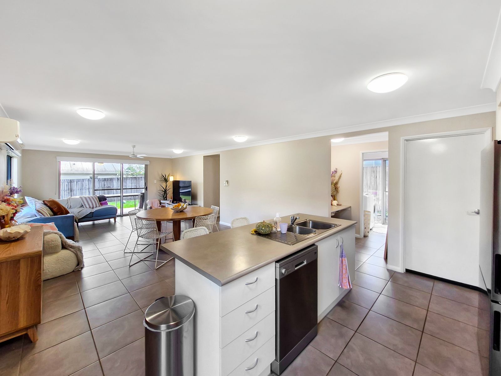 39 Tumbare Street, Atherton, QLD 4883, Atherton - Thumbnail 3