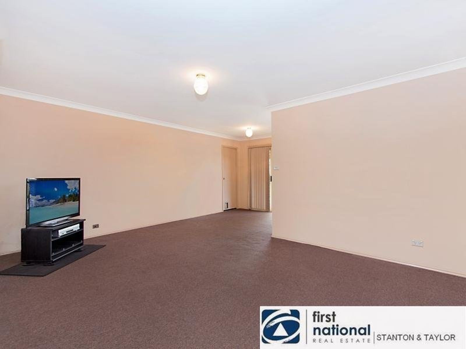 9 Mulloo Place, Cranebrook - Thumbnail 2