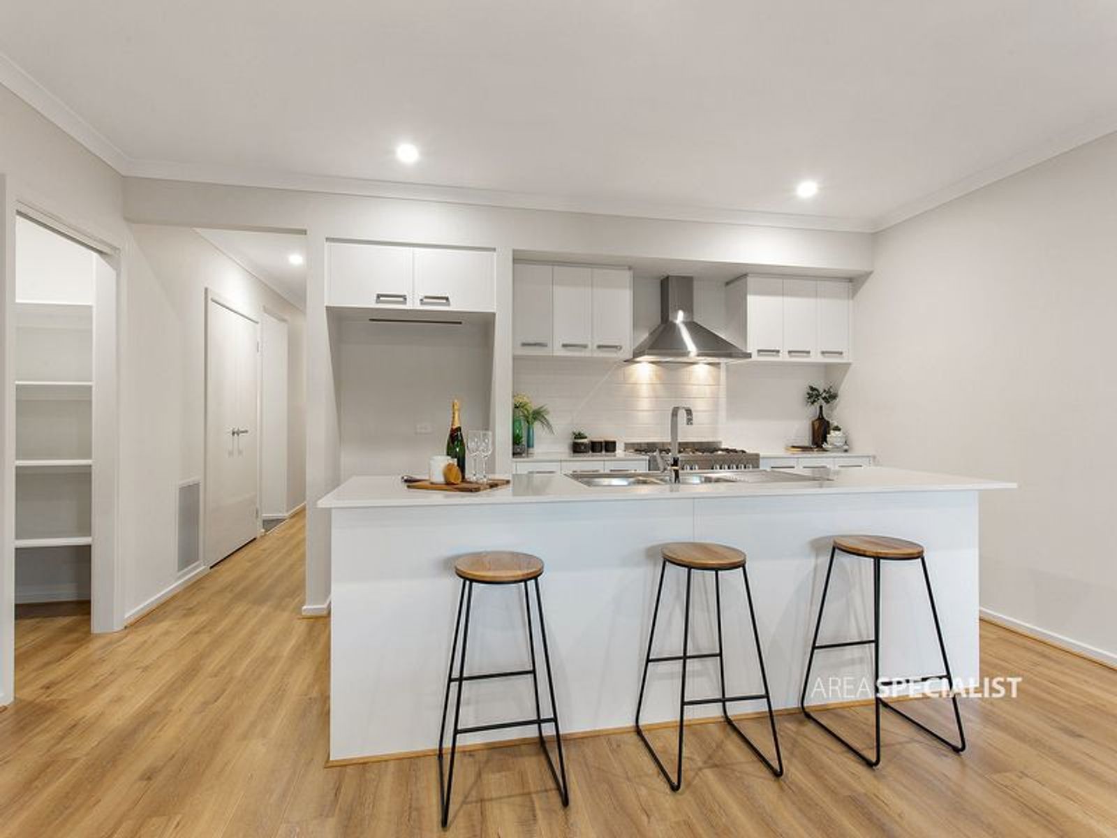 11 Hekela Street, Clyde North, VIC 3978, Clyde North - Thumbnail 8