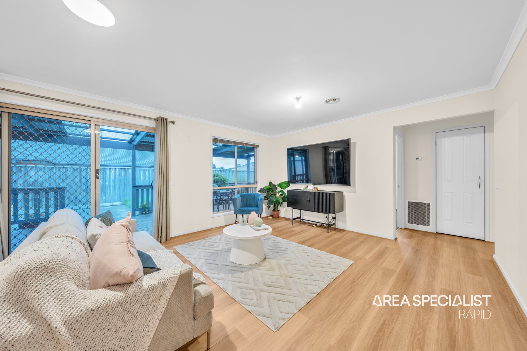 725 Glasscocks Road, Narre Warren South, Narre Warren South - Thumbnail 5