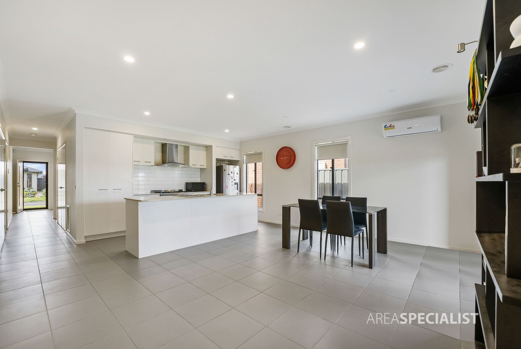 8 Gateau Drive, Werribee, Werribee - Thumbnail 7