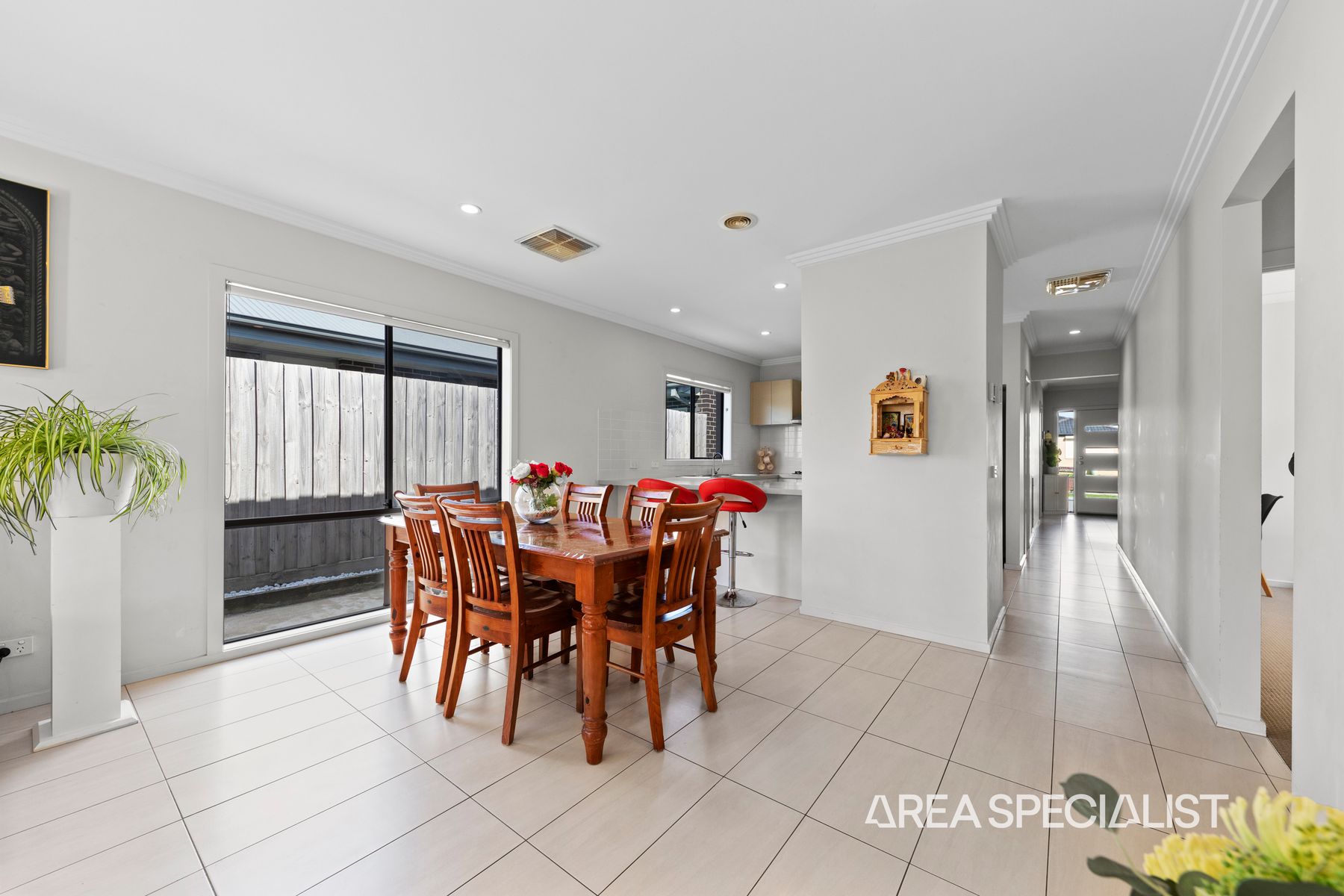 5 Spinebill Court, Pakenham, VIC 3810, Pakenham - Thumbnail 6