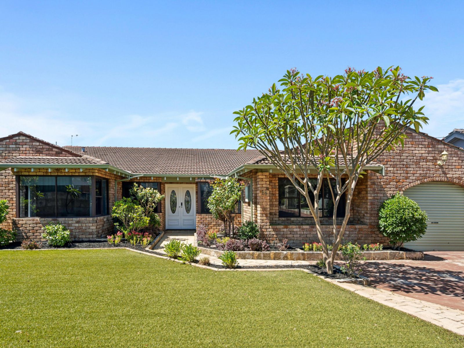 28 Woodland Loop, Edgewater WA 6027, Edgewater - Thumbnail 2