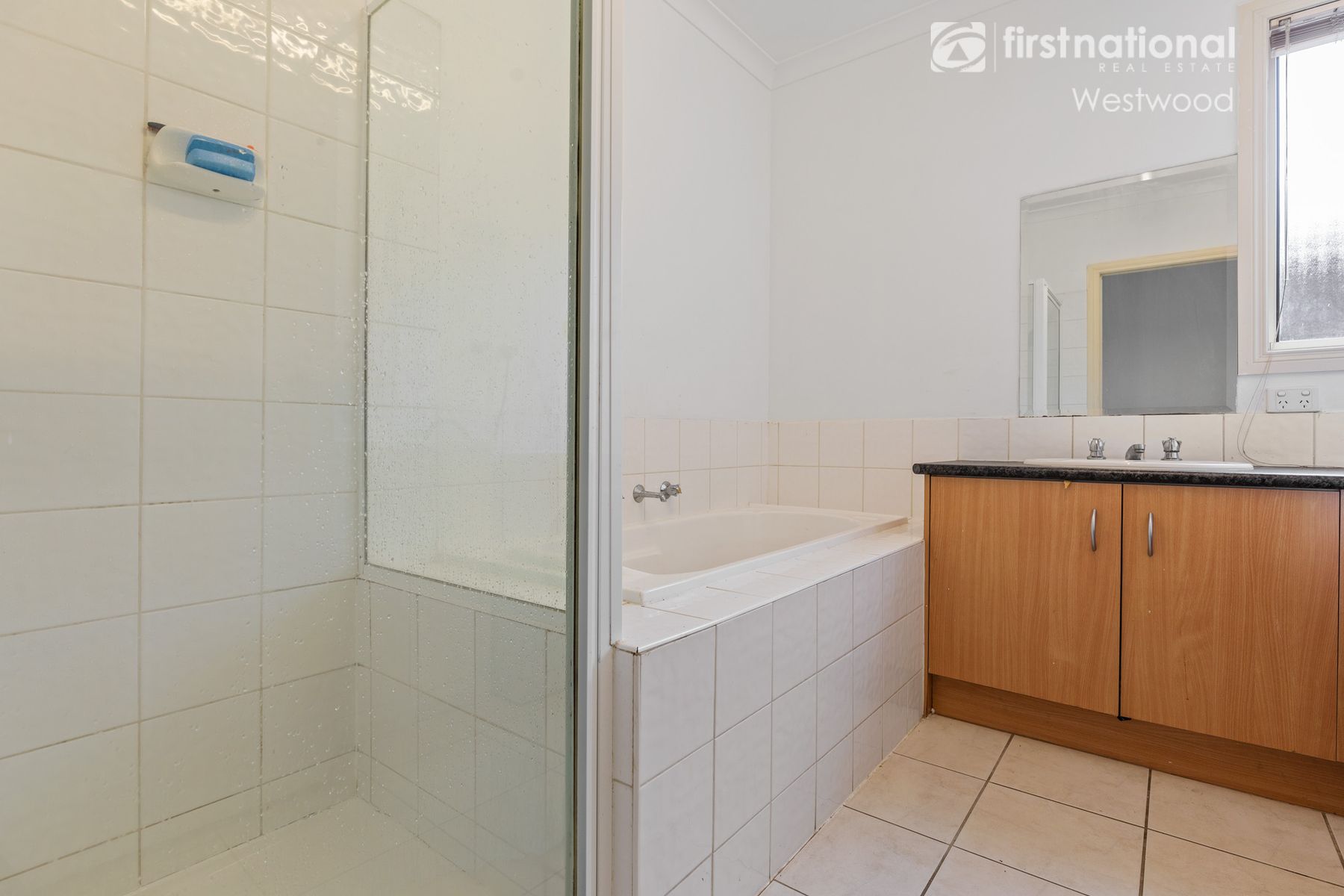 15 Everwin Drive, Werribee VIC 3030, Werribee - Thumbnail 6