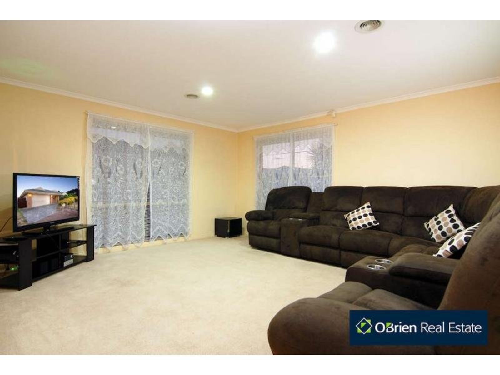 28 Pendle Close, Narre Warren South, VIC 3805, Narre Warren South - Thumbnail 2