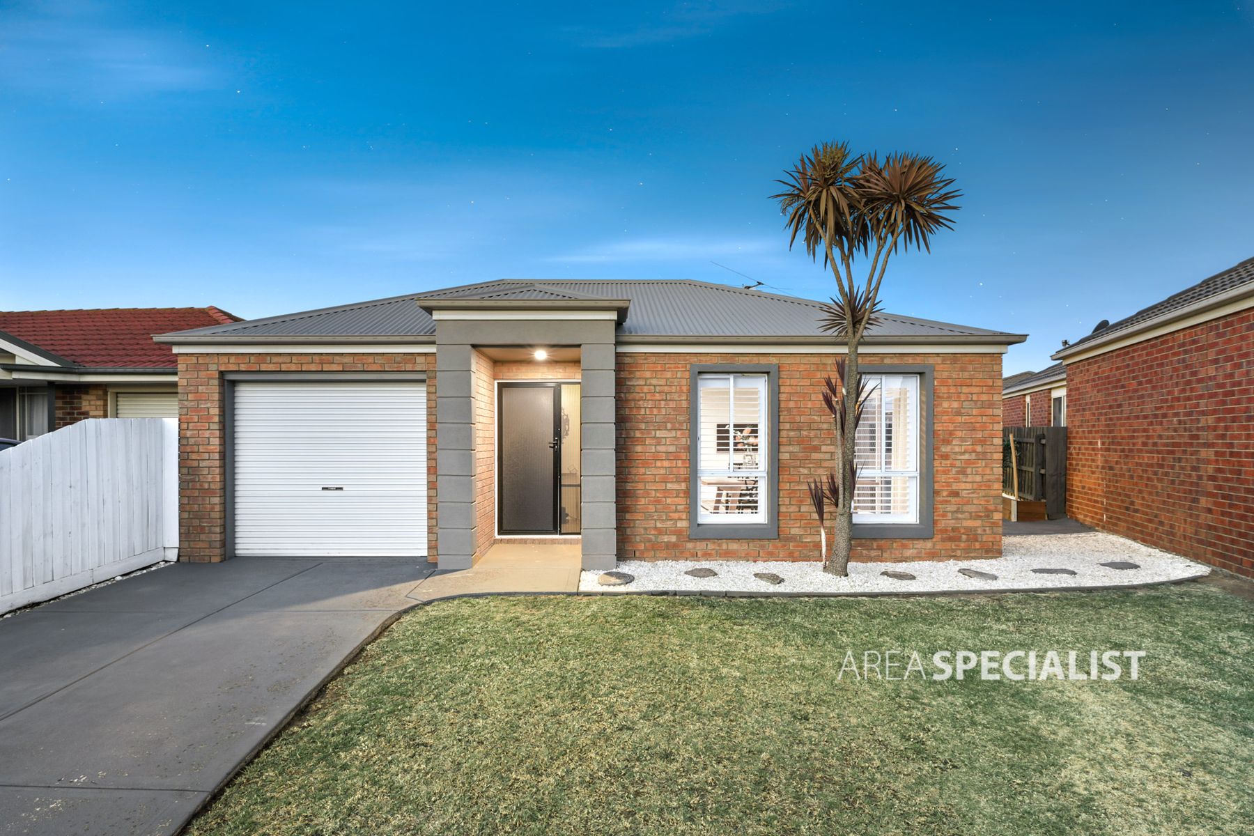 44 Bellbrae Crescent, Cranbourne West, VIC 3977, Cranbourne West - Thumbnail 2