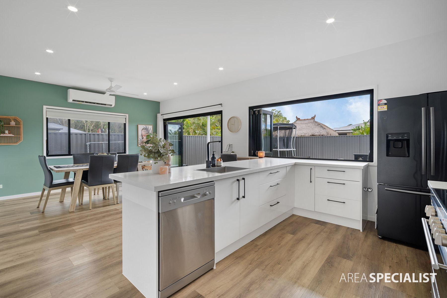29 Corbould Court, Jacobs Well, QLD 4208, Jacobs Well - Thumbnail 2