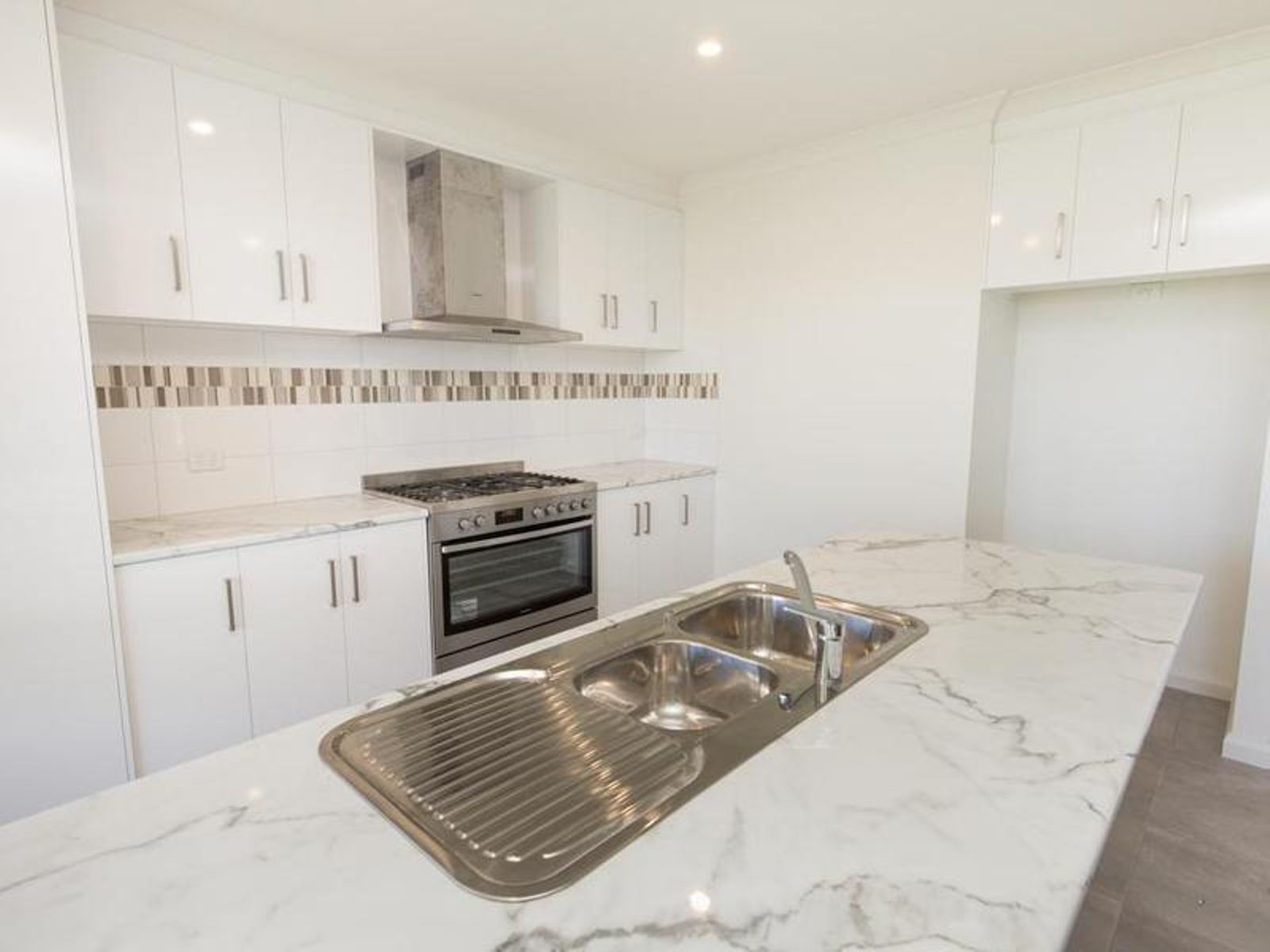 176 Sixteenth Street, Mildura - Thumbnail 5