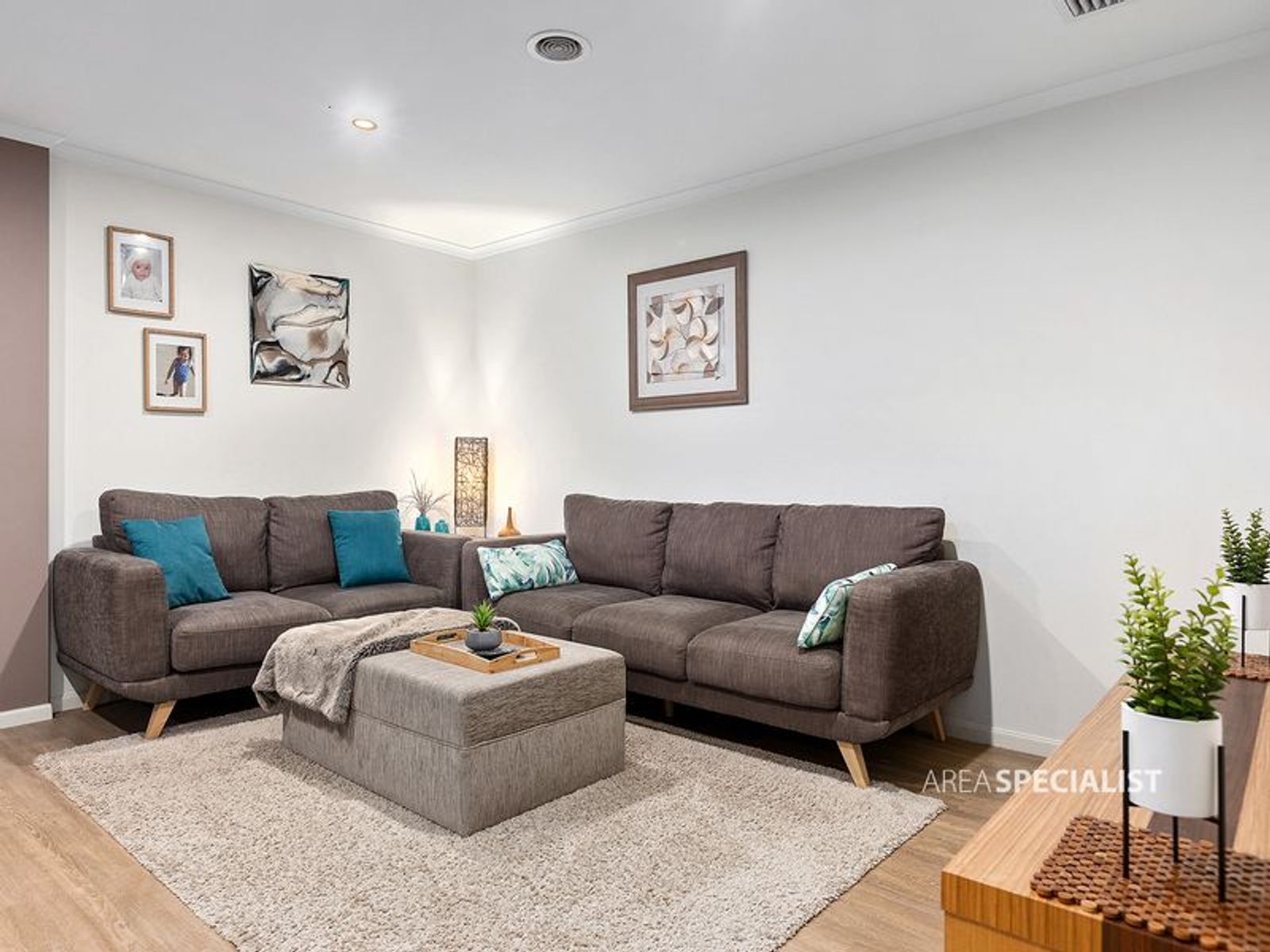17 Ebony Street, Cranbourne, VIC 3977, Cranbourne - Thumbnail 5