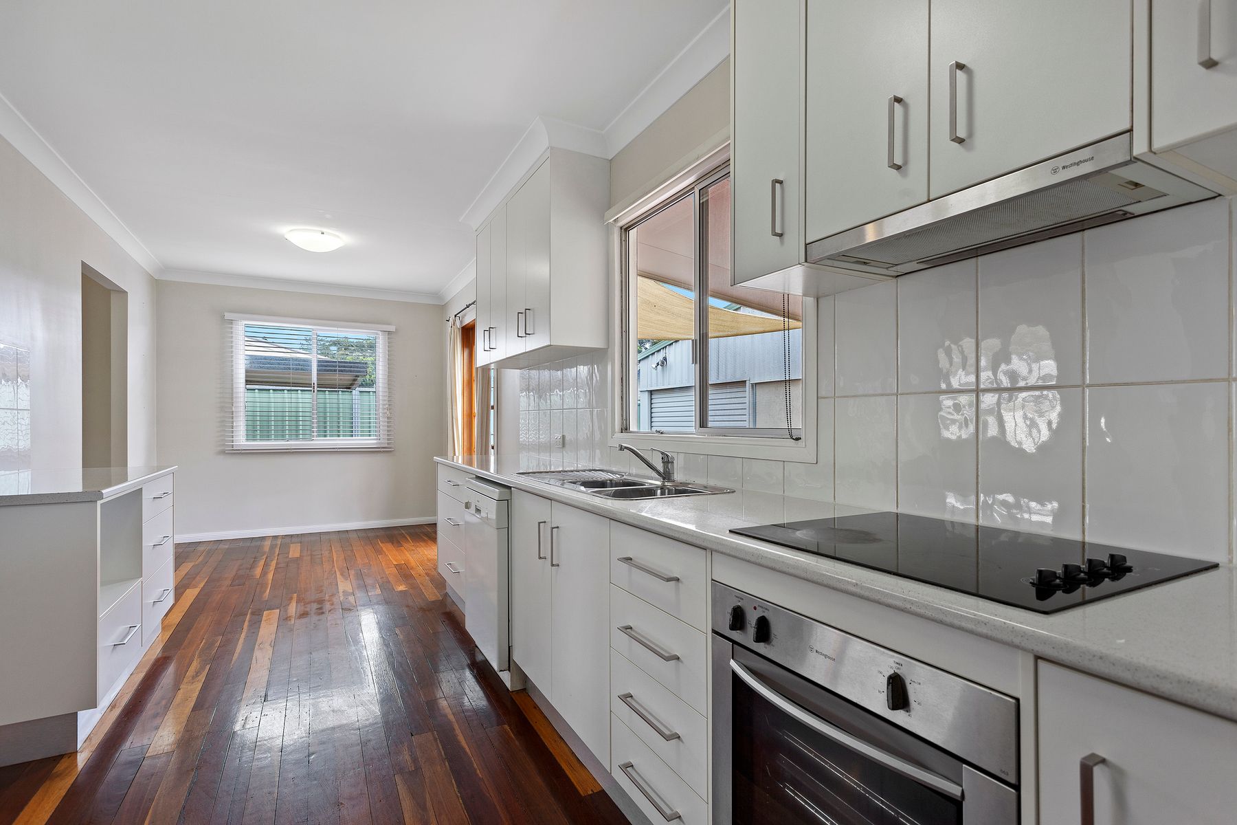 21 Leawarra Street, Wilsonton QLD 4350, Wilsonton - Thumbnail 2