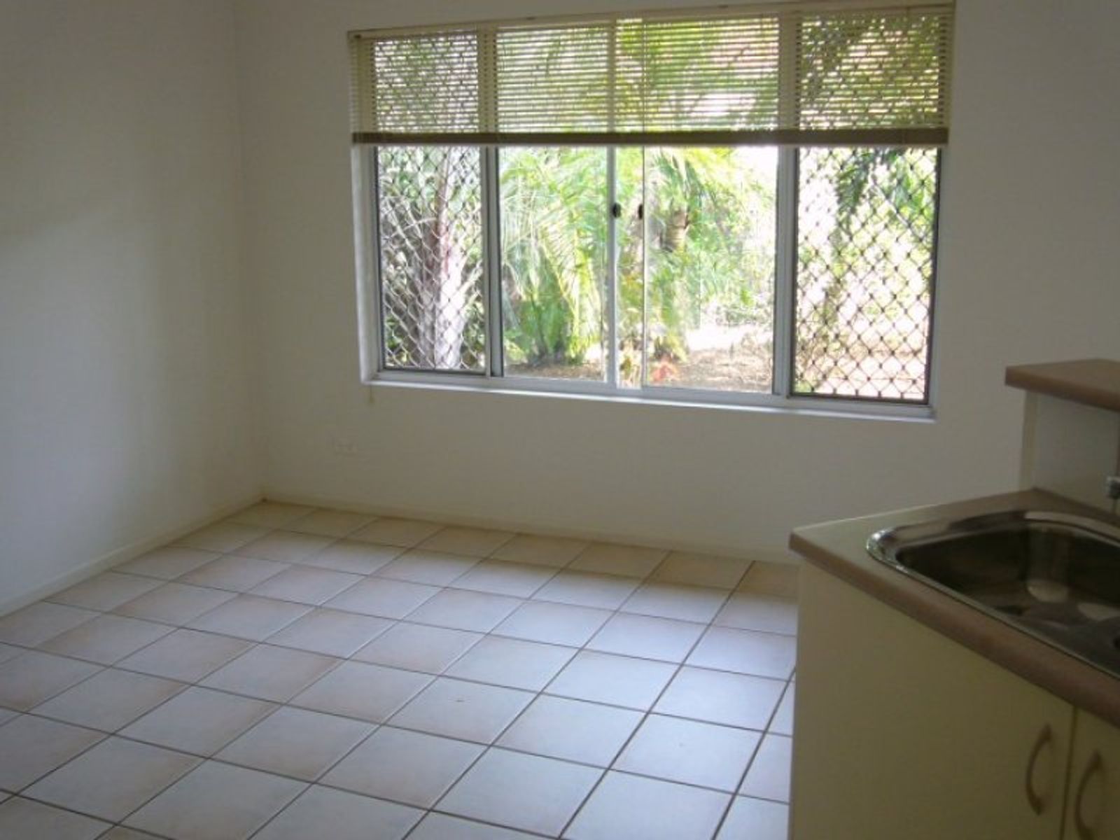 Contact Agent, Gunn NT 0832, Gunn - Thumbnail 6