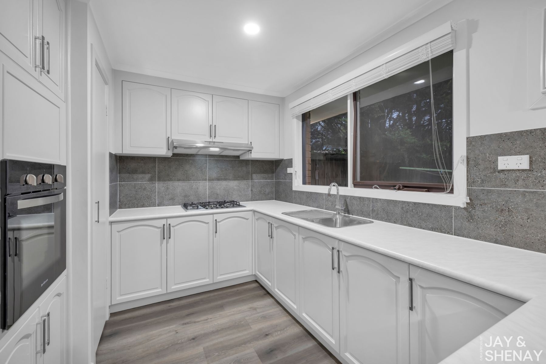 40 Sydney Parkinson Avenue, Endeavour Hills, VIC 3802, Endeavour Hills - Thumbnail 3