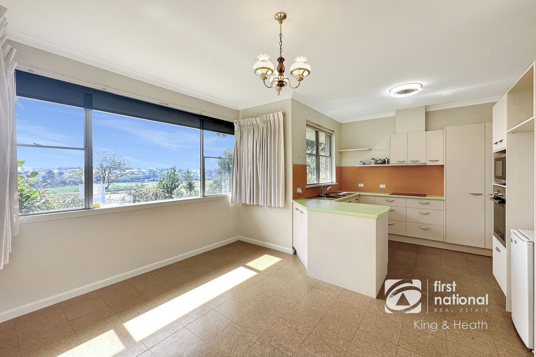 83 Williams Parade, Bairnsdale VIC 3875
