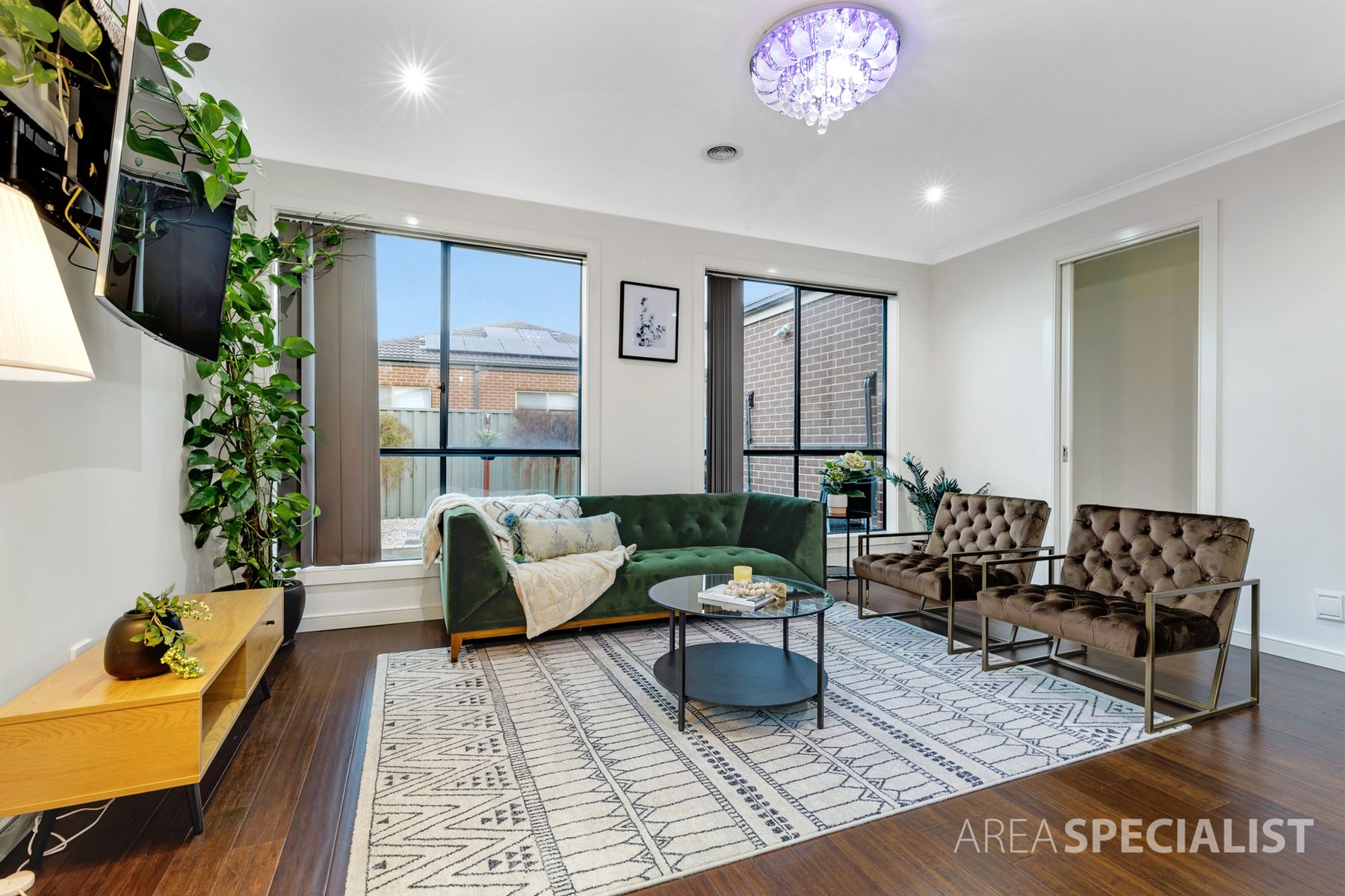 9 Barter Crescent, Cranbourne East, VIC 3977, Cranbourne East - Thumbnail 2