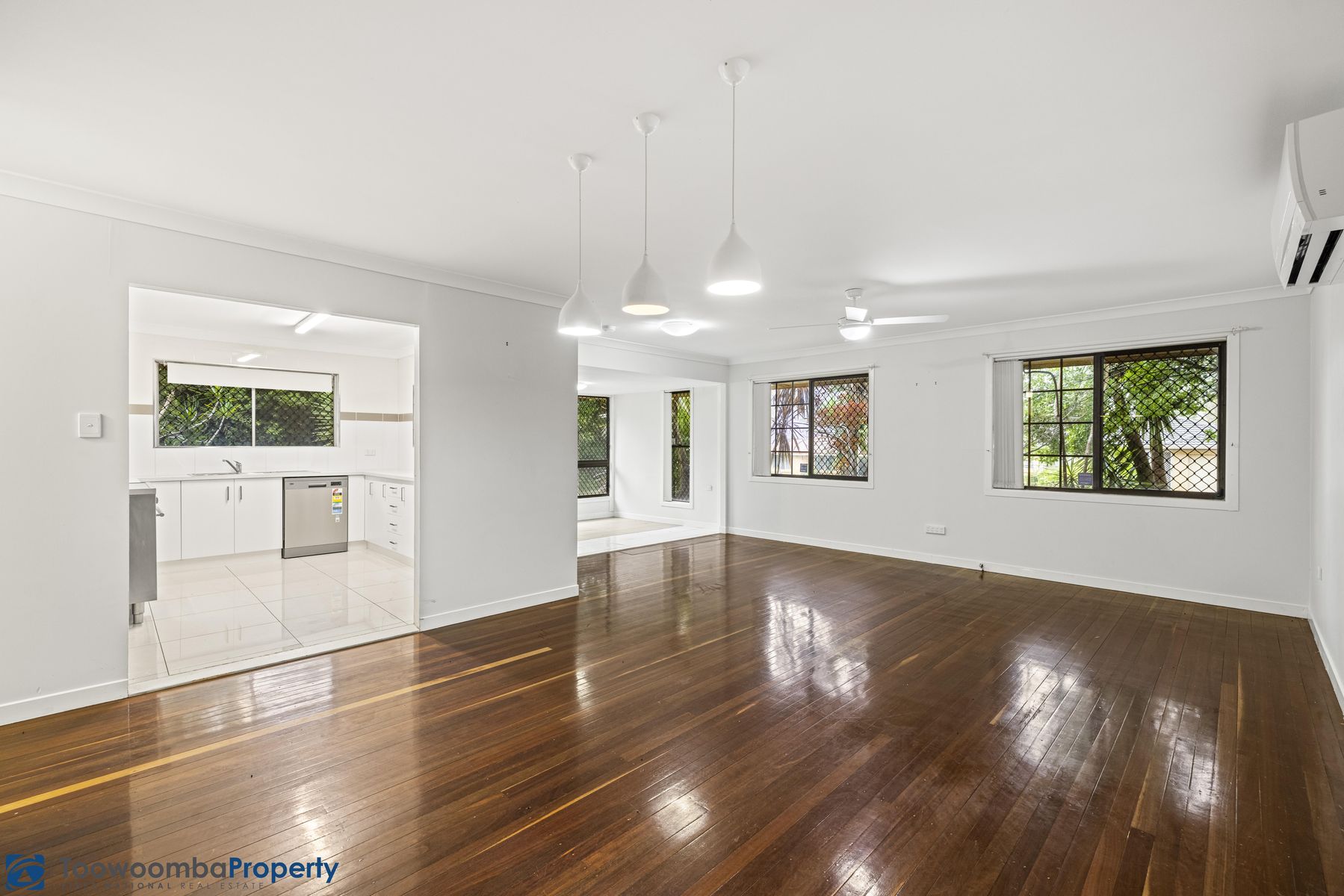 25 Welcombe Avenue, Rockville QLD 4350, Rockville - Thumbnail 3