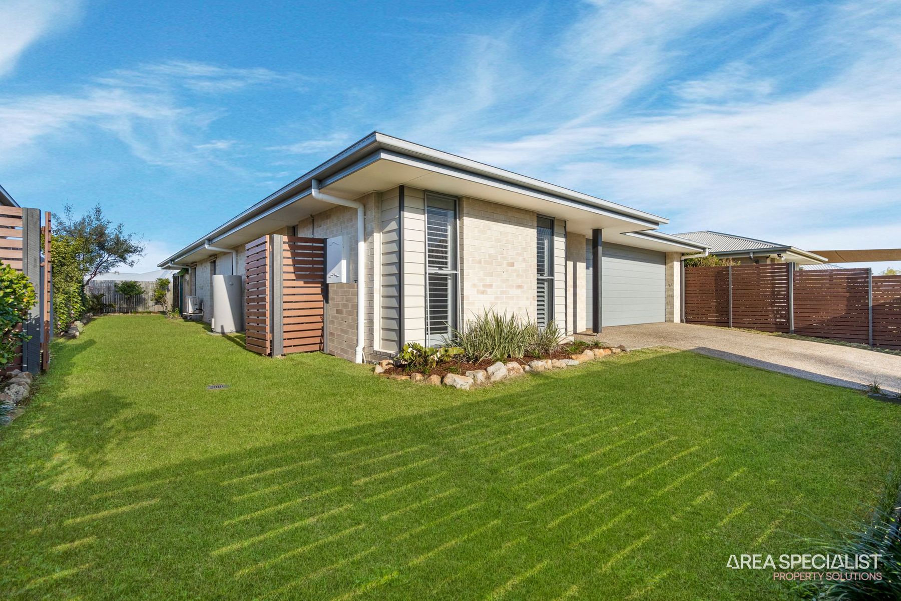 15 Seabright Circuit, Jacobs Well, QLD 4208, Jacobs Well - Thumbnail 2
