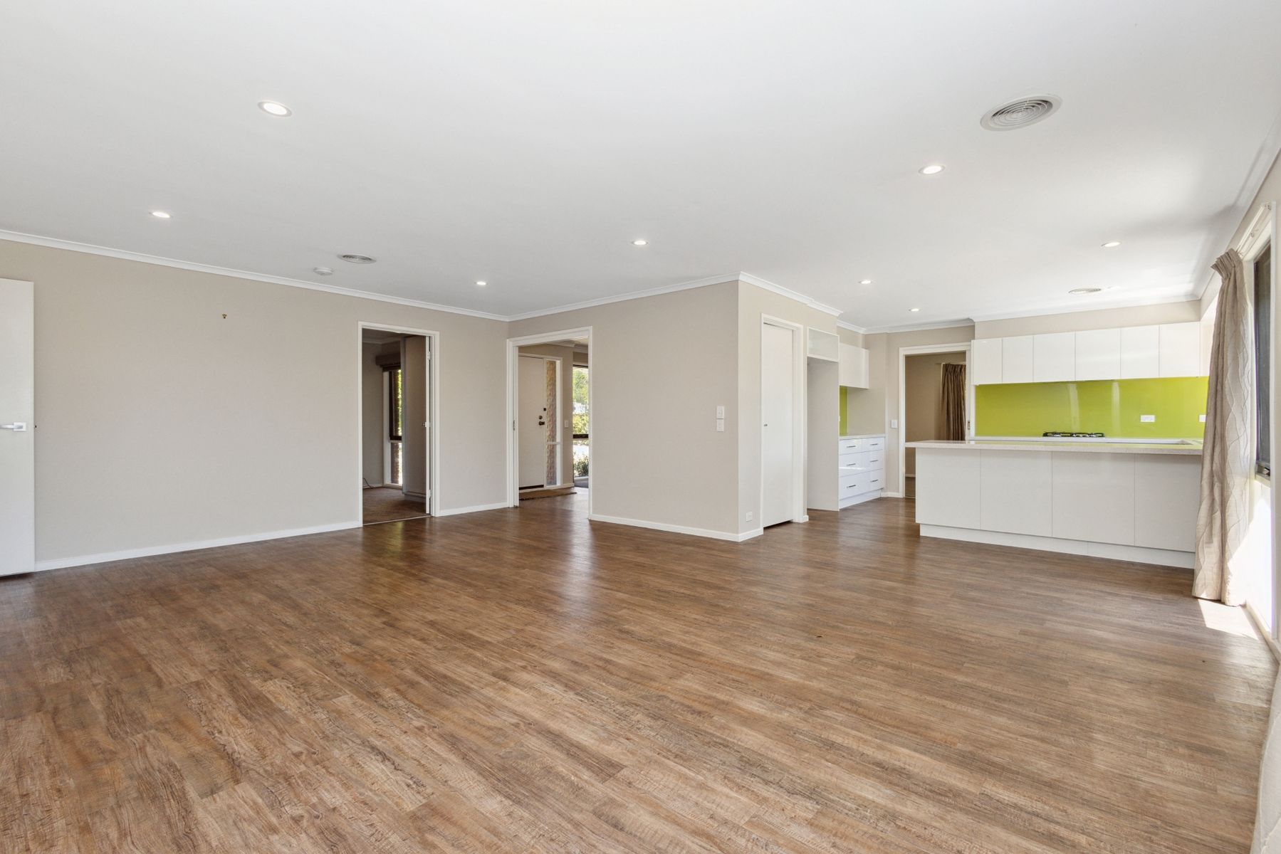 21 Timbertop Drive, Kennington, VIC 3550, Kennington - Thumbnail 3