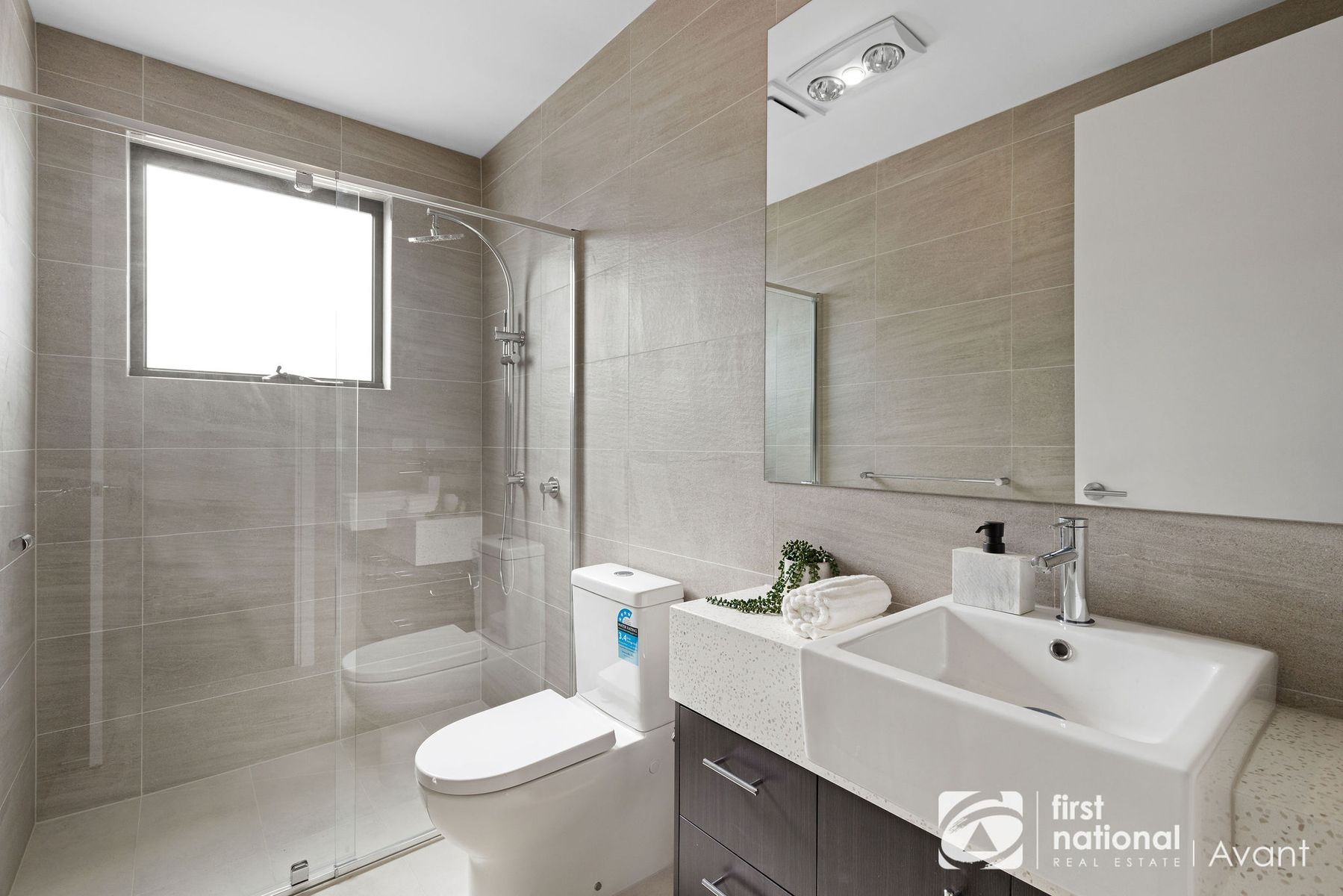 2/1 Minna Street, Blackburn VIC 3130, Blackburn - Thumbnail 5