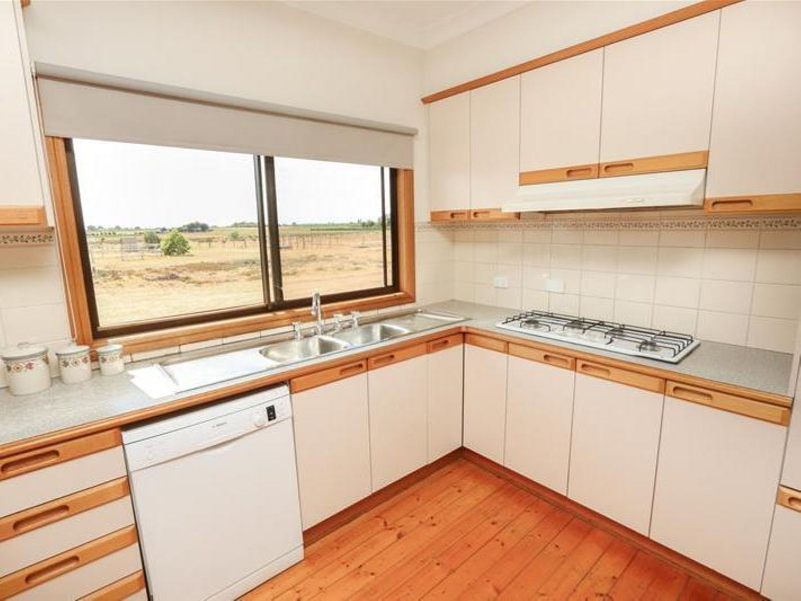 147 Reserve West Road, Dareton - Thumbnail 5