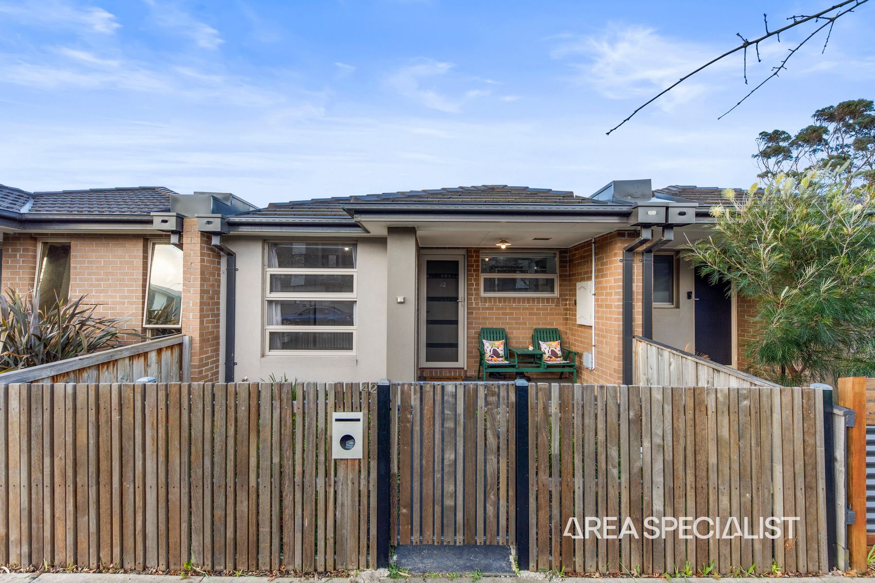 42 Henry Street, Pakenham, VIC 3810, Pakenham - Thumbnail 3