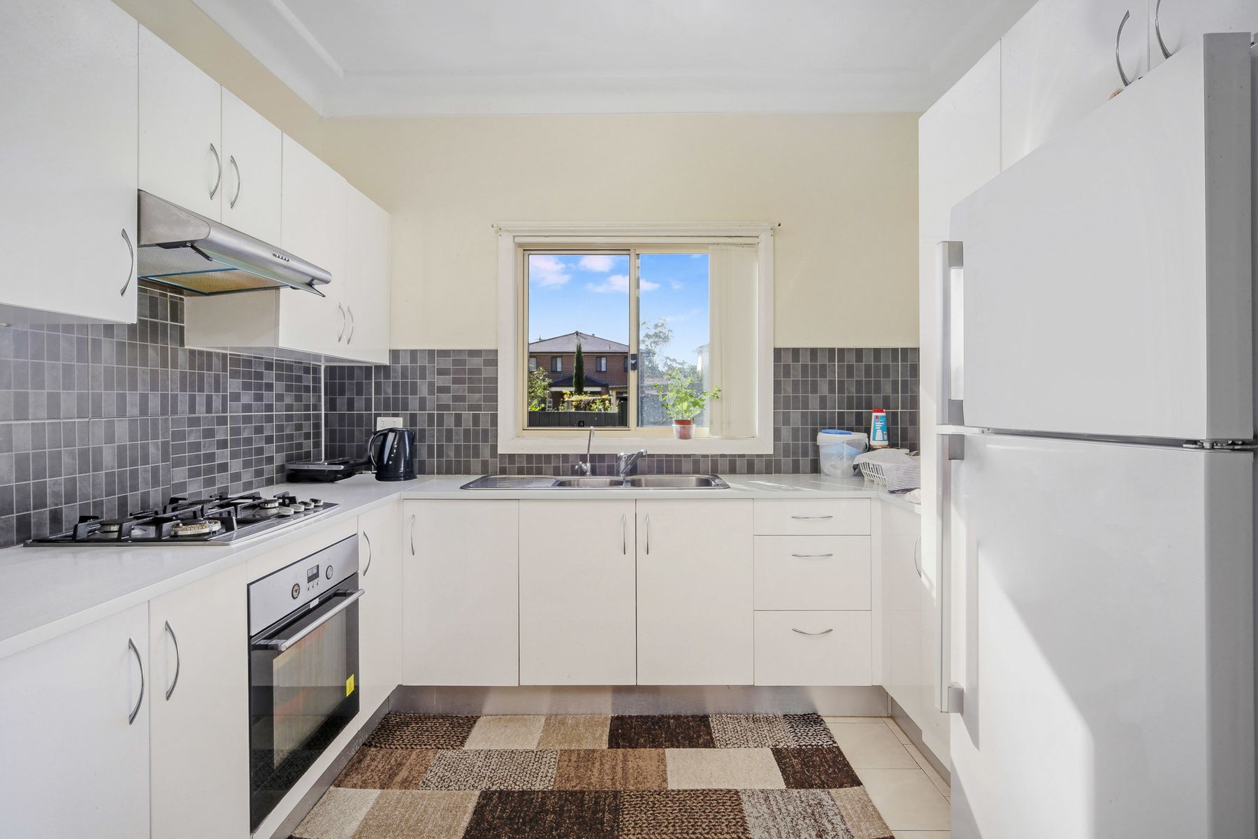 11 Dalmatia Street, Carramar NSW 2163, Carramar - Thumbnail 2