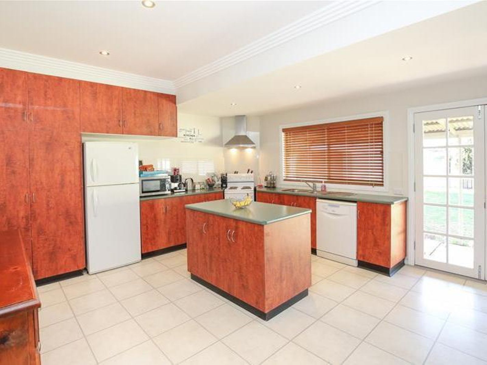 10 Mimosa Avenue, Mildura - Thumbnail 7