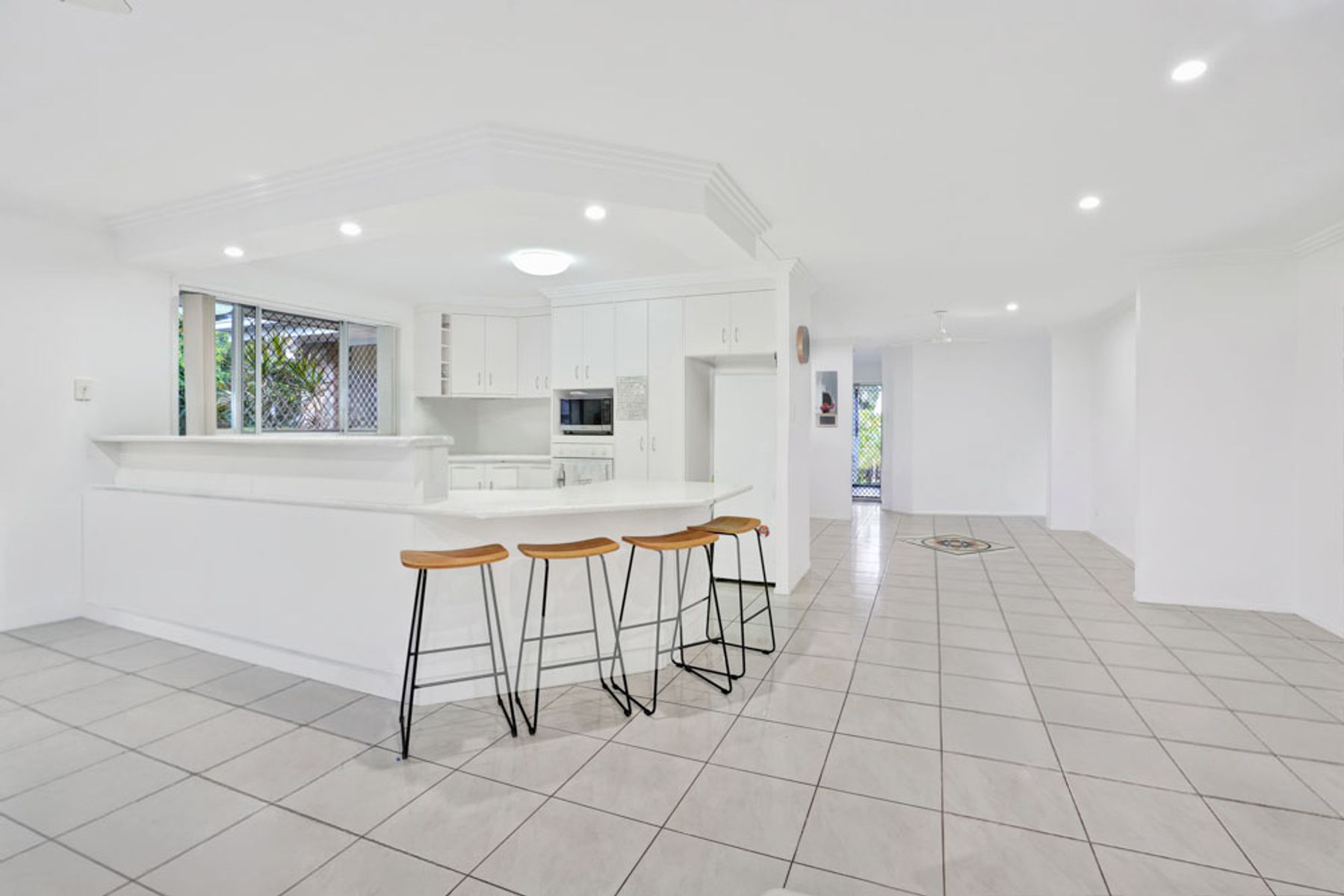 17 Gapparis Street, Kin Kora, Kin Kora - Thumbnail 4