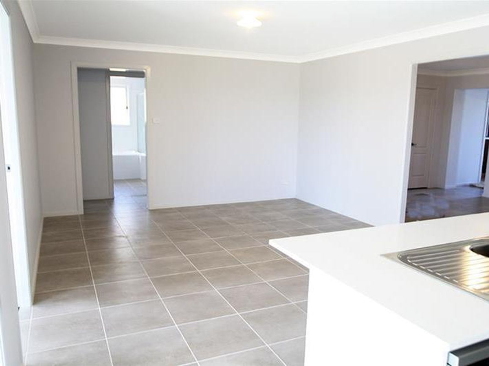 14 Vikki Avenue, Rutherford NSW 2320, Rutherford - Thumbnail 5