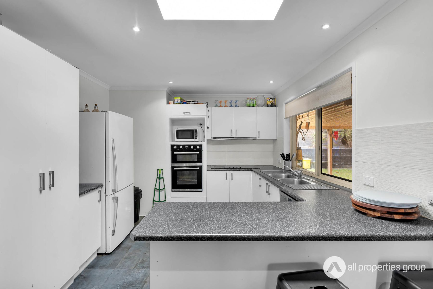 17 Hinchcliffe Street, Tanah Merah QLD 4128, Tanah Merah - Thumbnail 2