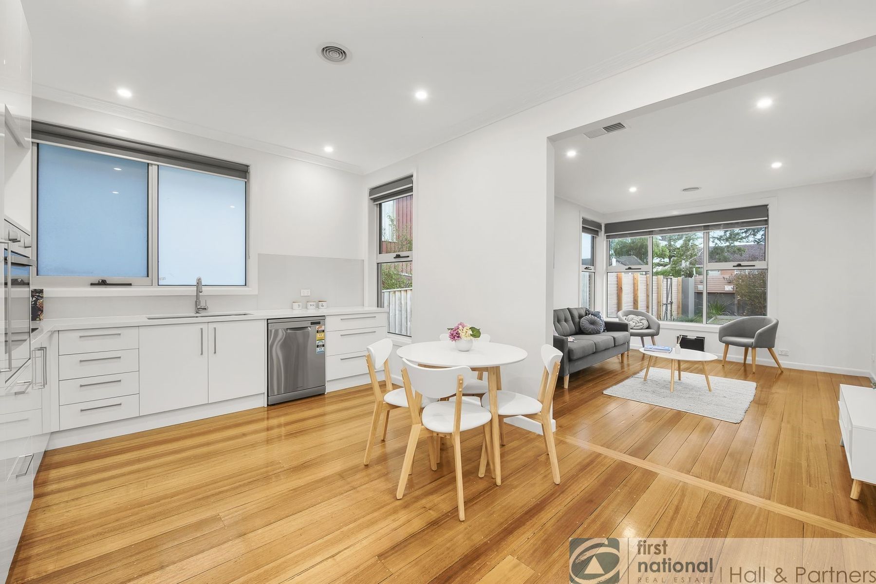 1/18 Wilson Street, Cheltenham VIC 3192, Cheltenham - Thumbnail 3