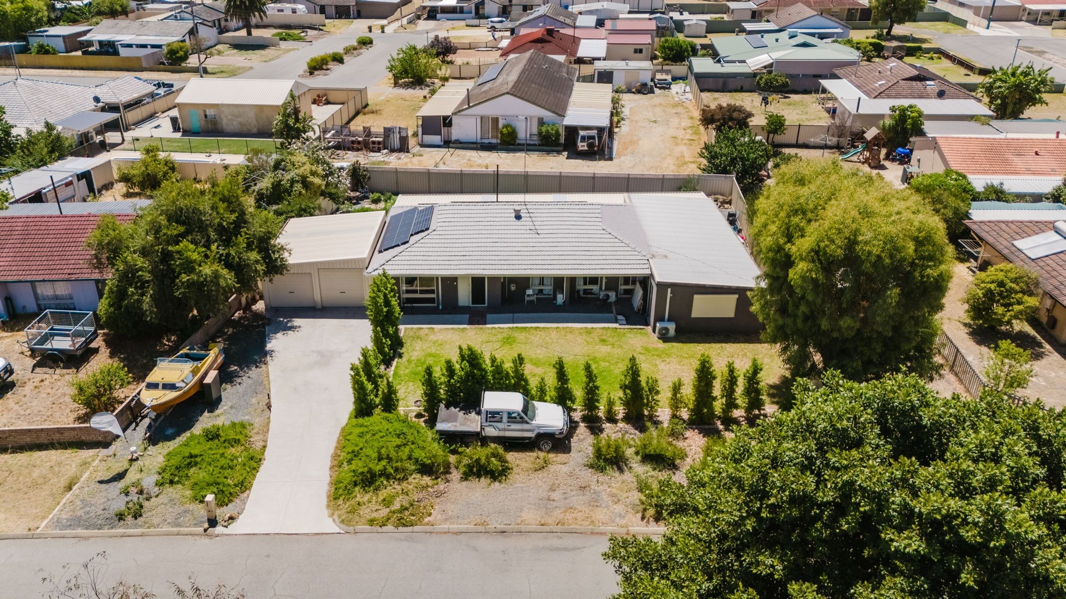 2 CARCOOLA AVENUE, Pinjarra WA 6208, Pinjarra - Thumbnail 3