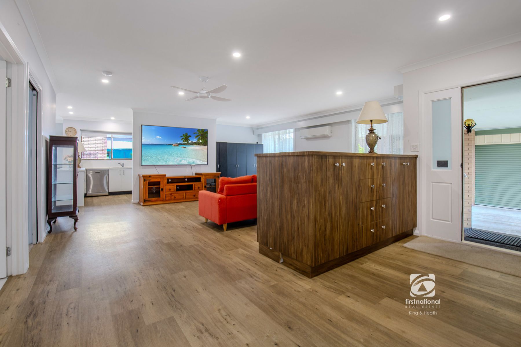 28 Gilsenan Street, Paynesville VIC 3880, Paynesville - Thumbnail 2