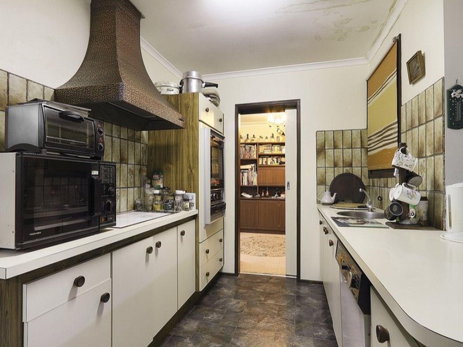 34 Loris Street, Springvale South, VIC 3172, Springvale South - Thumbnail 2