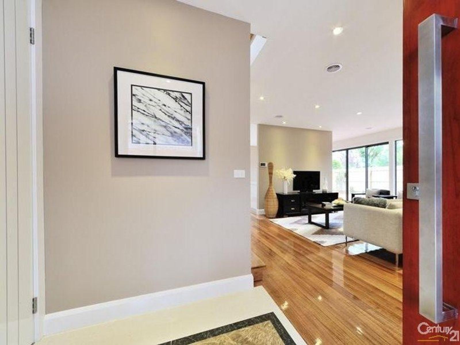2/11 Richard Street, Glen Waverley, VIC 3150, Glen Waverley - Thumbnail 2