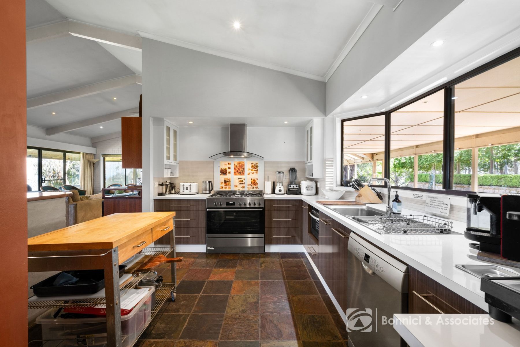69 Ryan Lane, Beechworth VIC 3747, Beechworth - Thumbnail 7