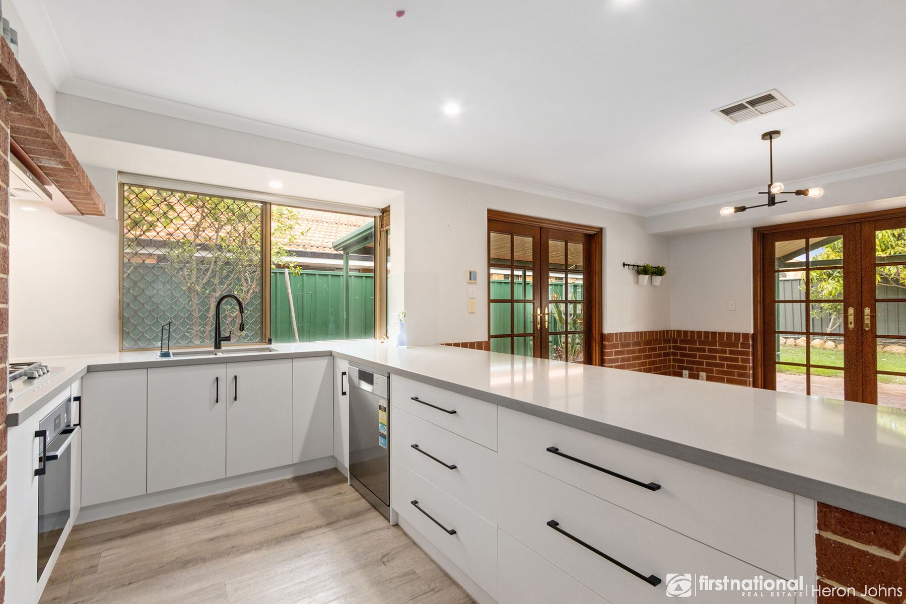 20 Stuart Court, Bateman WA 6150, Bateman - Thumbnail 8