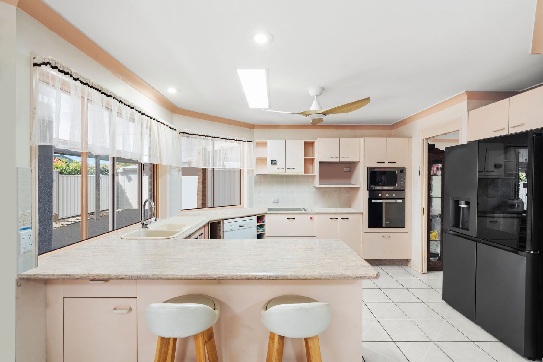 8 Harvard Court, Sippy Downs QLD 4556, Sippy Downs - Thumbnail 3