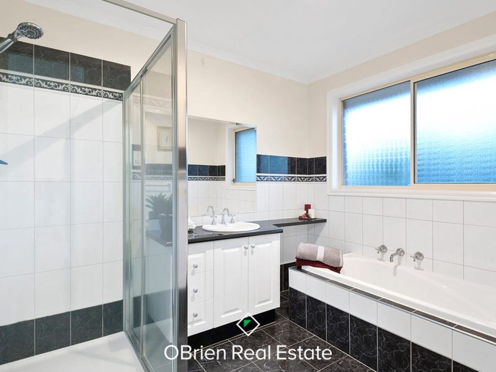 9 Armiston Court, Endeavour Hills, VIC 3802, Endeavour Hills - Thumbnail 6