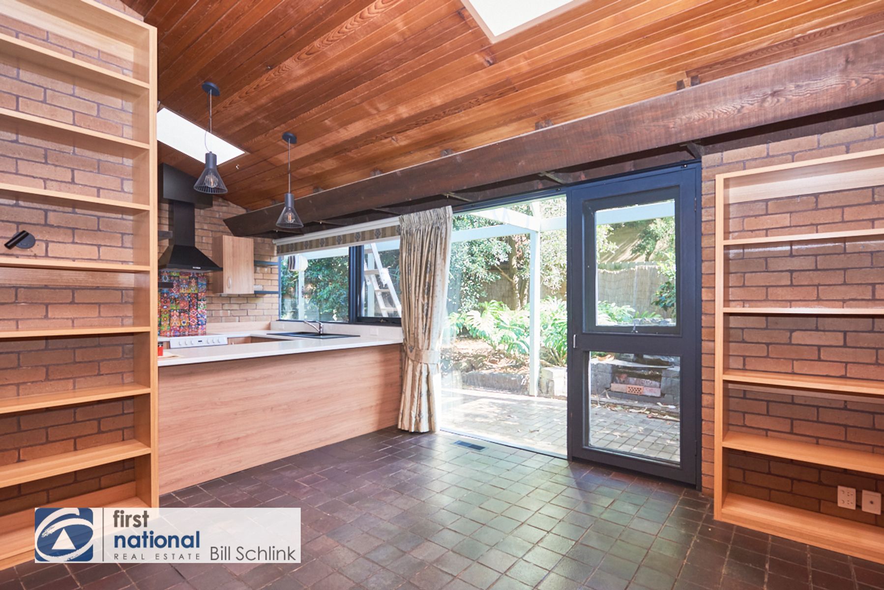 4 Darri Court, Glen Waverley VIC 3150, Glen Waverley - Thumbnail 2