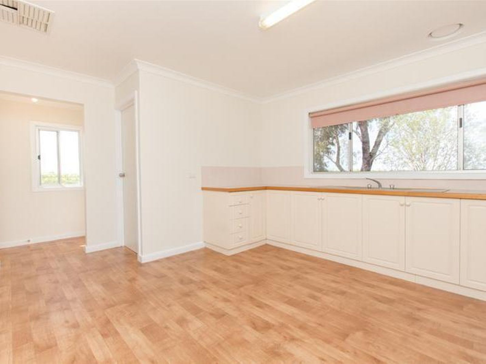 18 Mena Road, Birdwoodton - Thumbnail 3