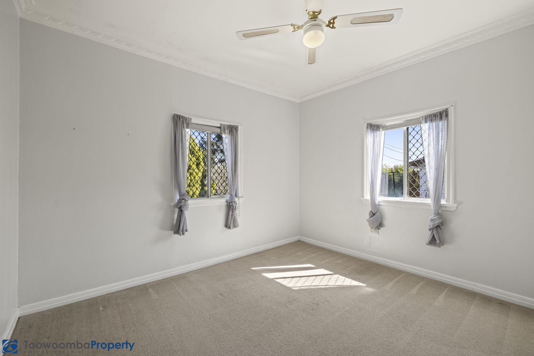 34 Llewellyn Street, Centenary Heights QLD 4350, Centenary Heights - Thumbnail 4
