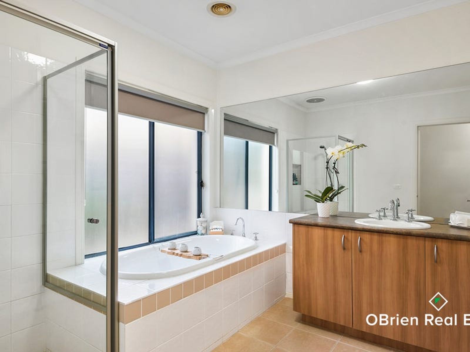 16 Champagne Grove, Narre Warren South, VIC 3805, Narre Warren South - Thumbnail 8